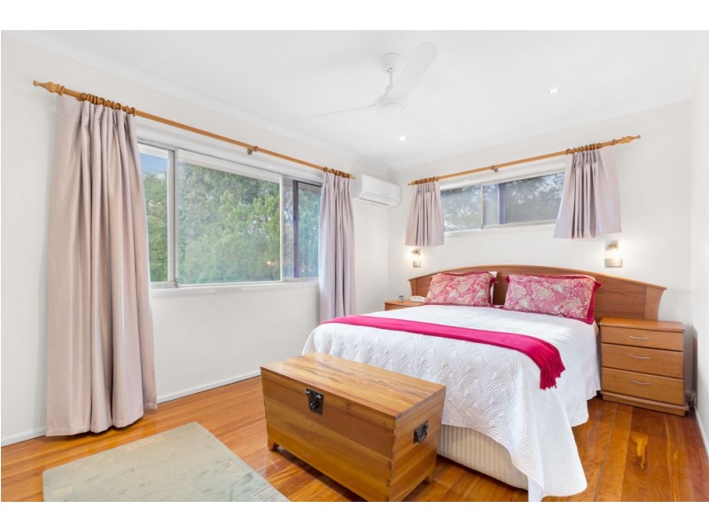 5 Colombo Street, Wishart QLD 4122