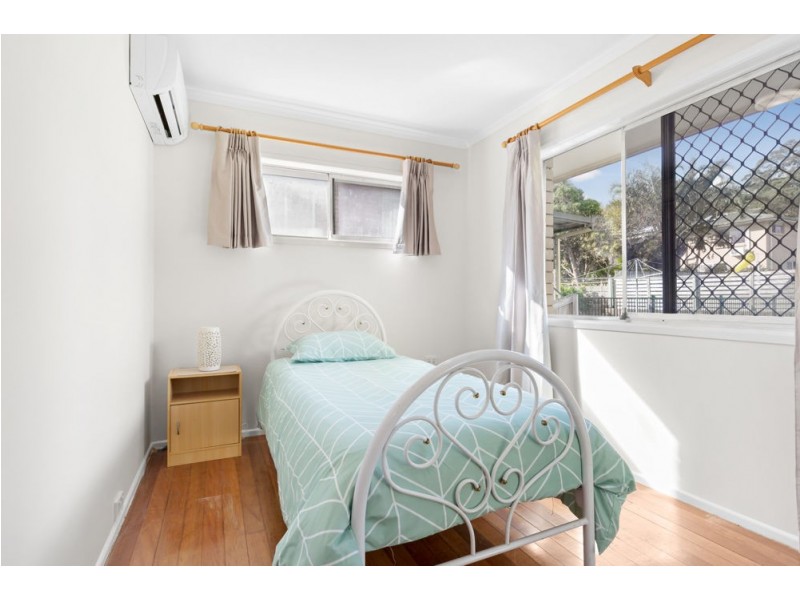 5 Colombo Street, Wishart QLD 4122