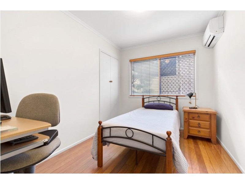 5 Colombo Street, Wishart QLD 4122