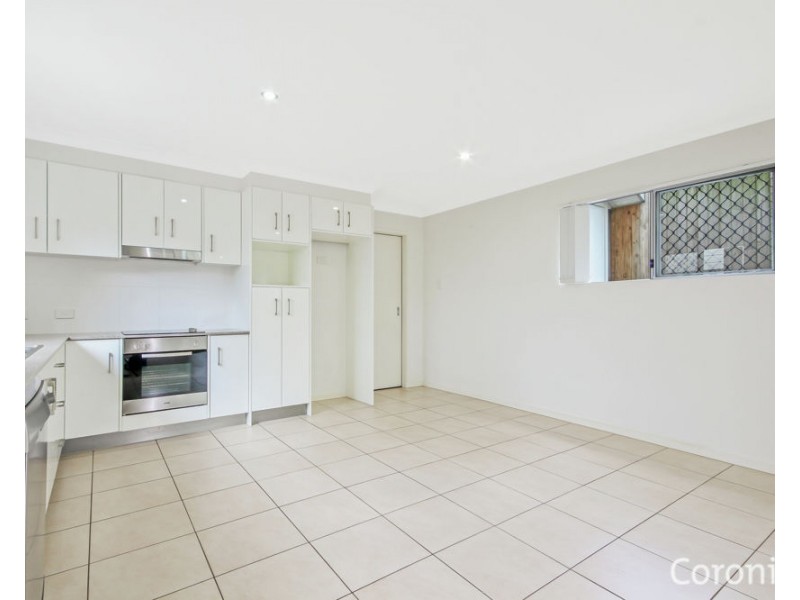 4/45 Burlington Street, Holland Park QLD 4121