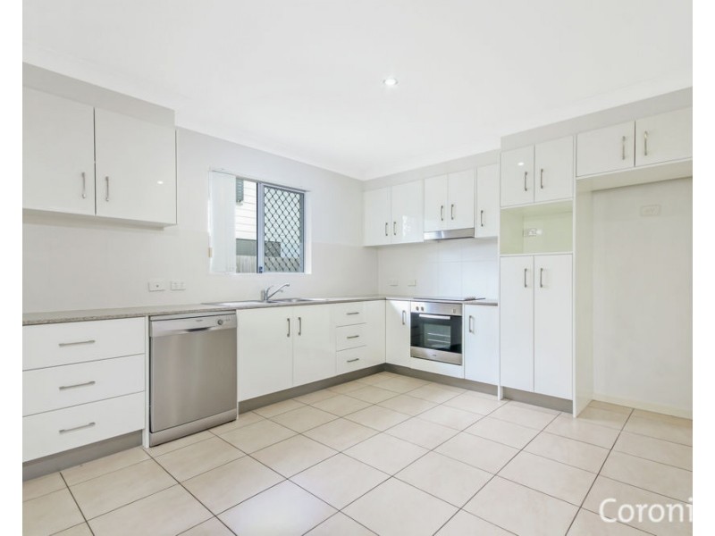 4/45 Burlington Street, Holland Park QLD 4121