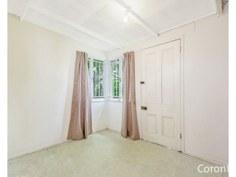 19 Ingleston St, Wynnum West QLD 4178