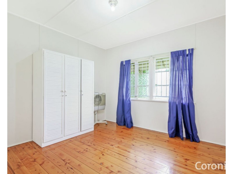 19 Ingleston St, Wynnum West QLD 4178