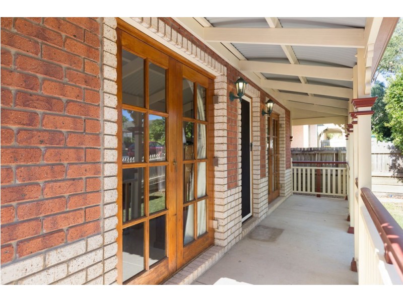 10 Simpson Way, Forest Lake QLD 4078