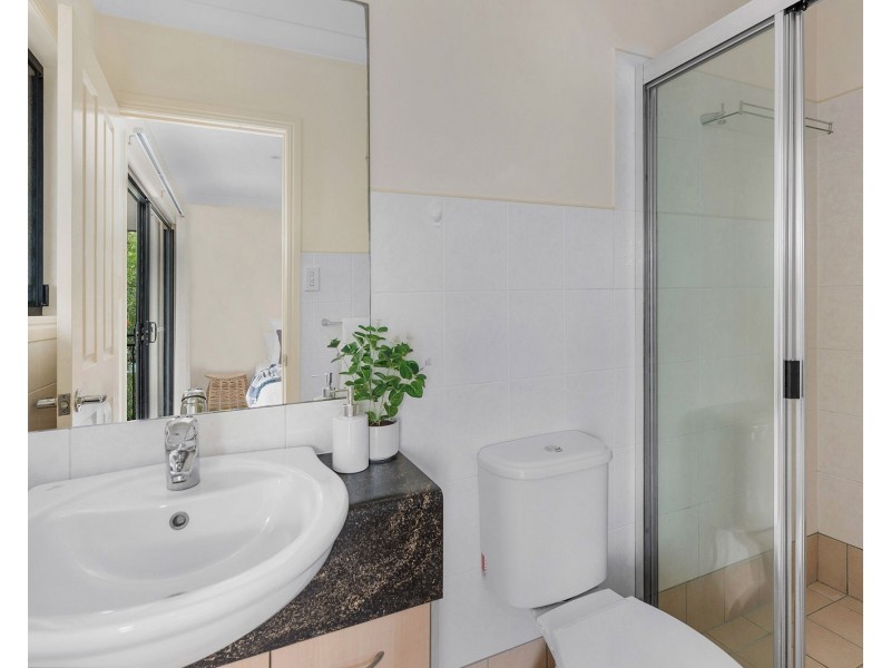 2/50 Jones Road, Carina Heights QLD 4152