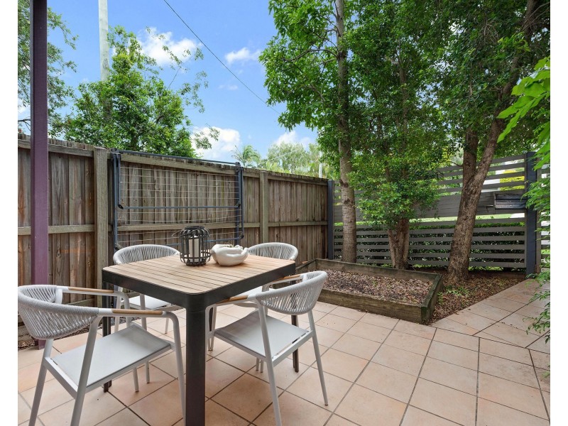 2/50 Jones Road, Carina Heights QLD 4152