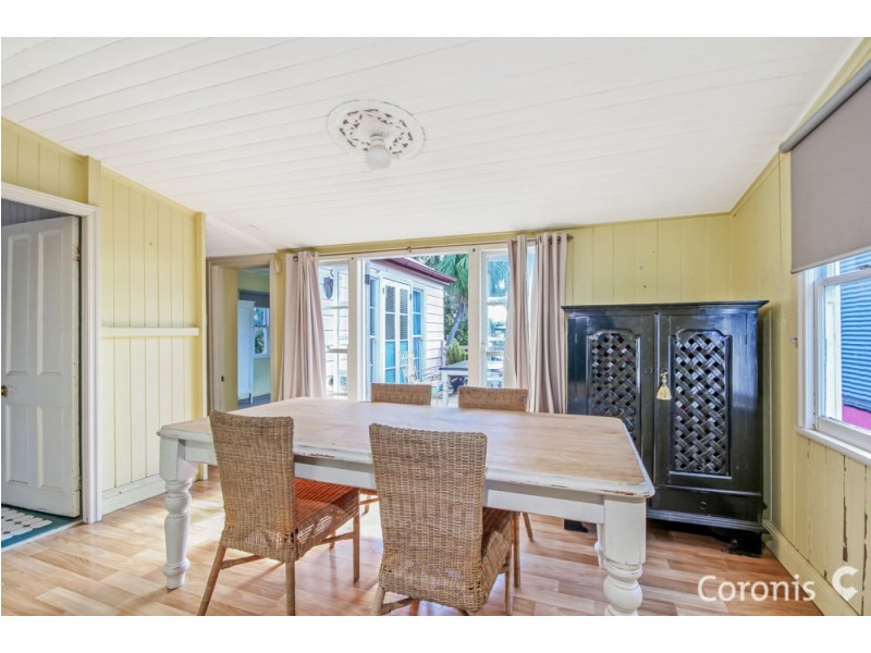 154 Temple Street, Coorparoo QLD 4151