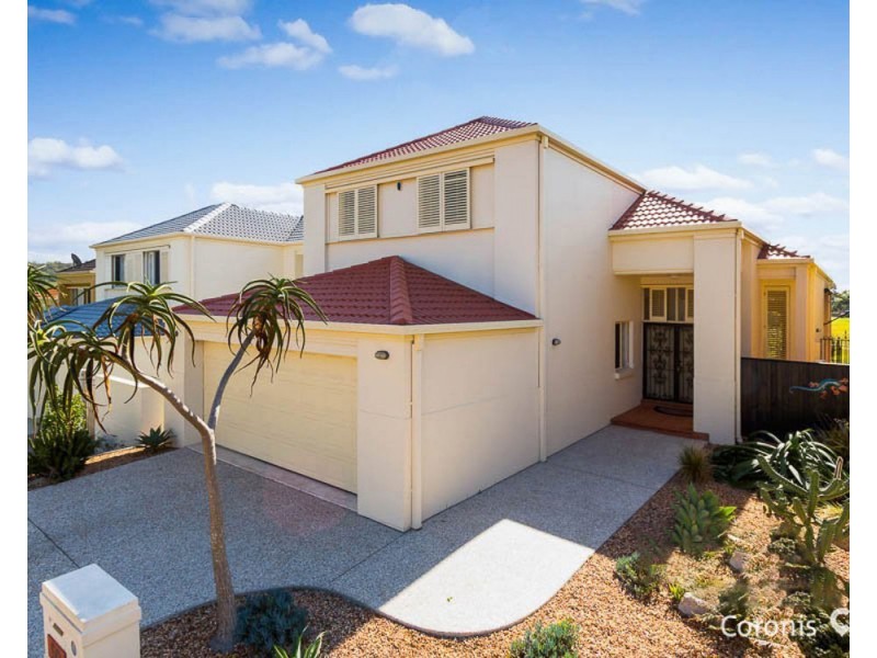 50 Flame Tree Crescent, Carindale QLD 4152
