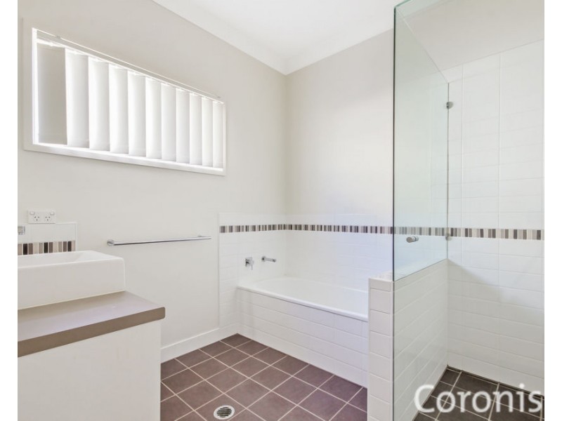 1/43 Dickenson Street, Carina QLD 4152