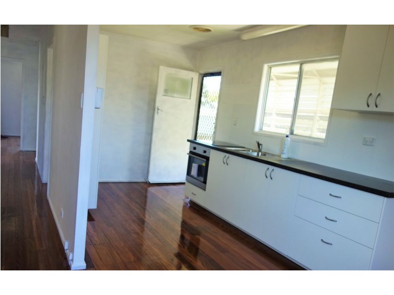 15 Celtic Street, Coopers Plains QLD 4108