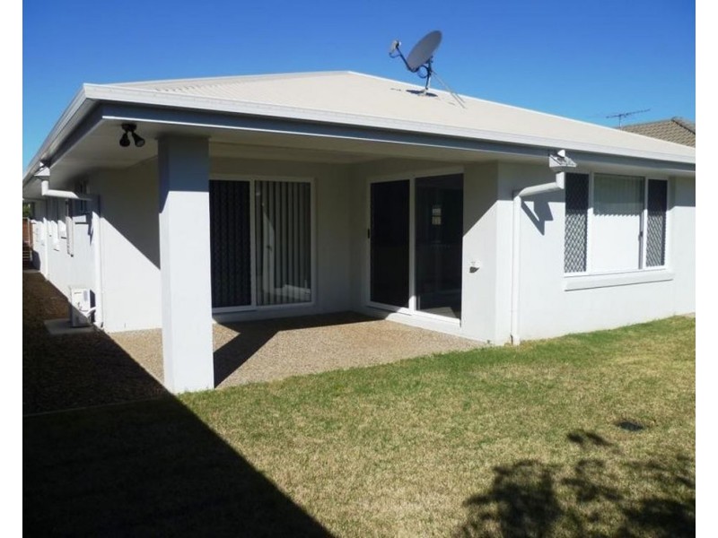 22 Bailey Street, Wakerley QLD 4154