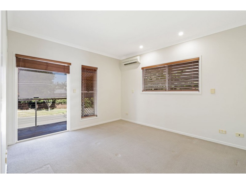 54 The Promenade, Camp Hill QLD 4152