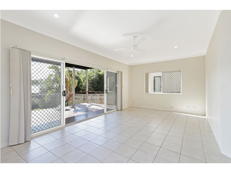 54 The Promenade, Camp Hill QLD 4152