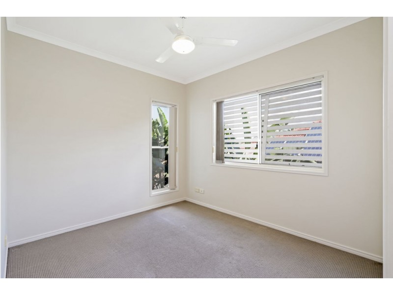 54 The Promenade, Camp Hill QLD 4152