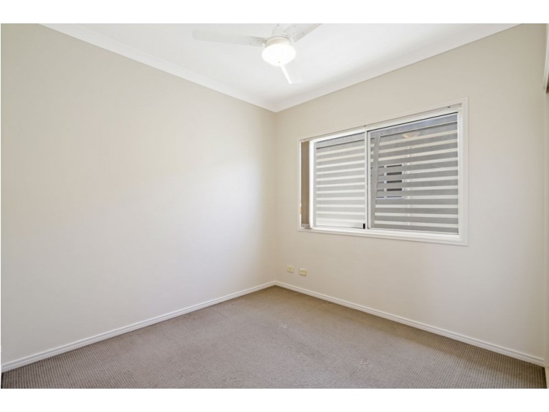 54 The Promenade, Camp Hill QLD 4152