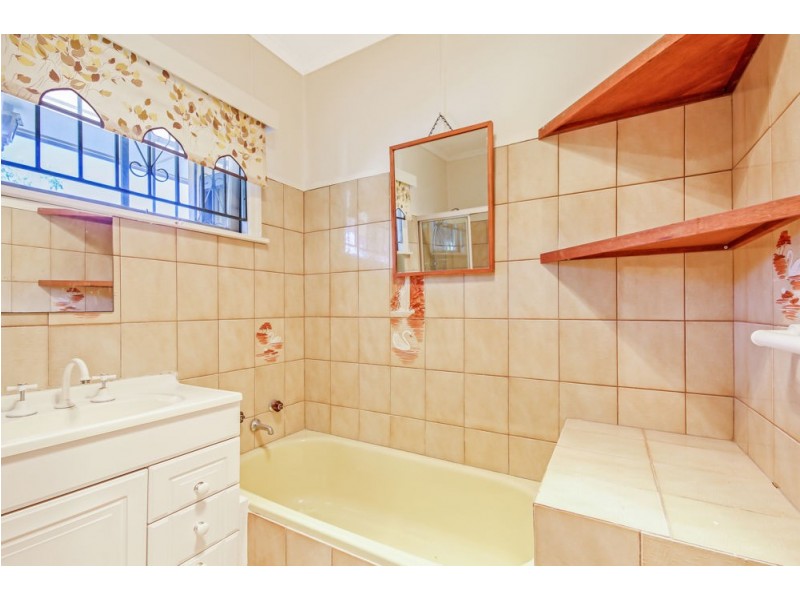 36 Miriam Street, Holland Park West QLD 4121