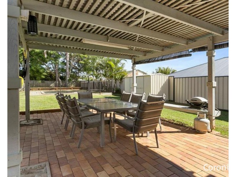 38 McCurley St, Wynnum West QLD 4178