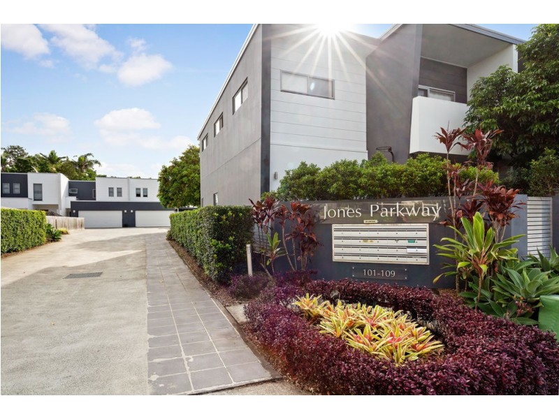 2/101 Jones Rd, Carina Heights QLD 4152