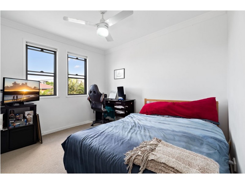 2/101 Jones Rd, Carina Heights QLD 4152