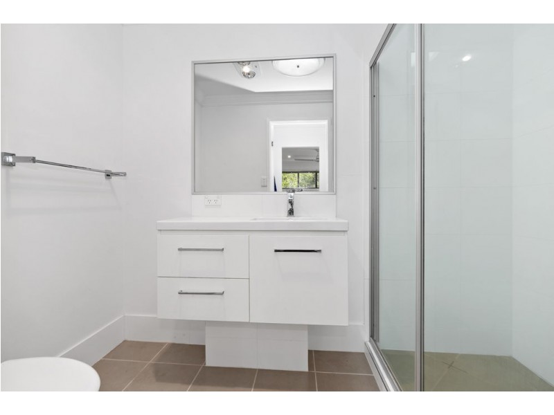 2/101 Jones Rd, Carina Heights QLD 4152