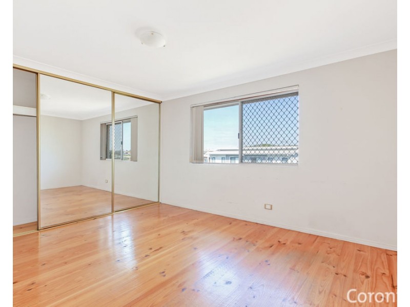 10/12 East Street, Camp Hill QLD 4152