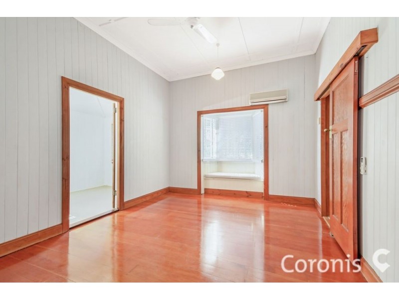 12 Pampling Street, Camp Hill QLD 4152