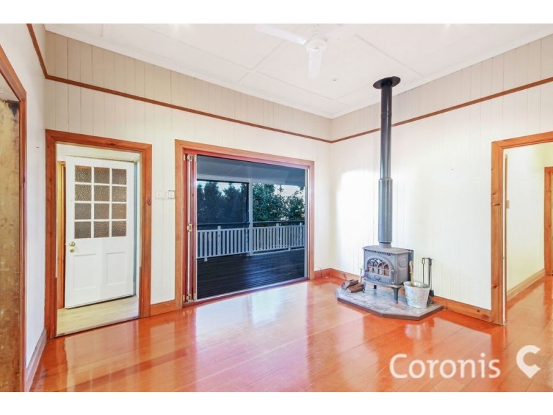 12 Pampling Street, Camp Hill QLD 4152