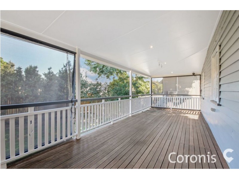 12 Pampling Street, Camp Hill QLD 4152