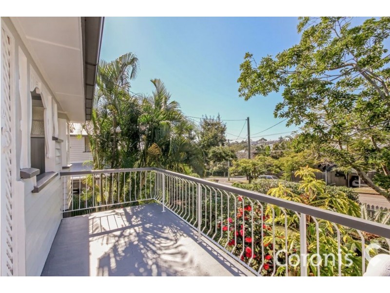 12 Pampling Street, Camp Hill QLD 4152