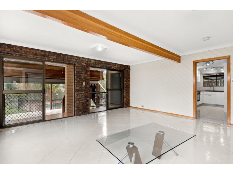 16 Chelva Street, Wishart QLD 4122