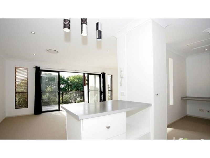 38/11-15 Kitchener Street, Coorparoo QLD 4151