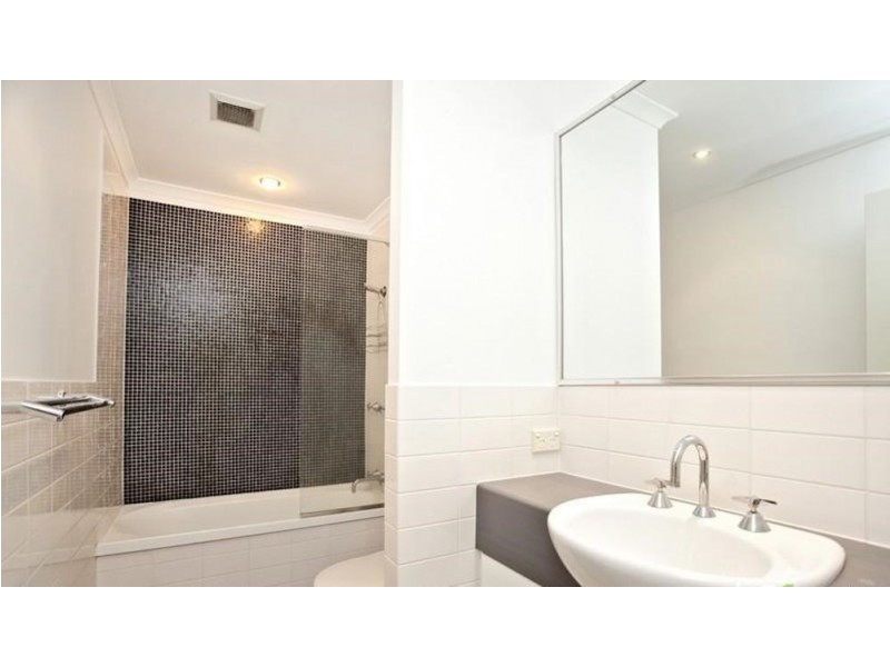 38/11-15 Kitchener Street, Coorparoo QLD 4151