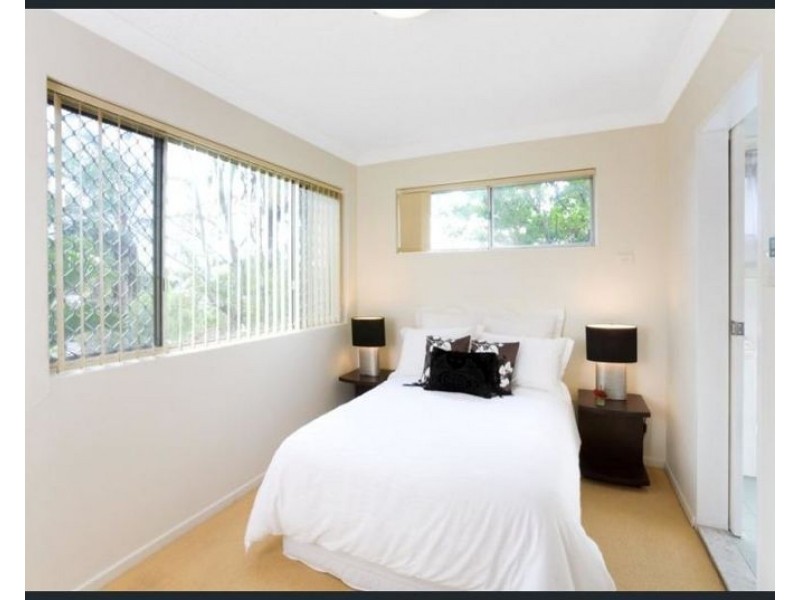 1/68 Pembroke Street, Coorparoo QLD 4151