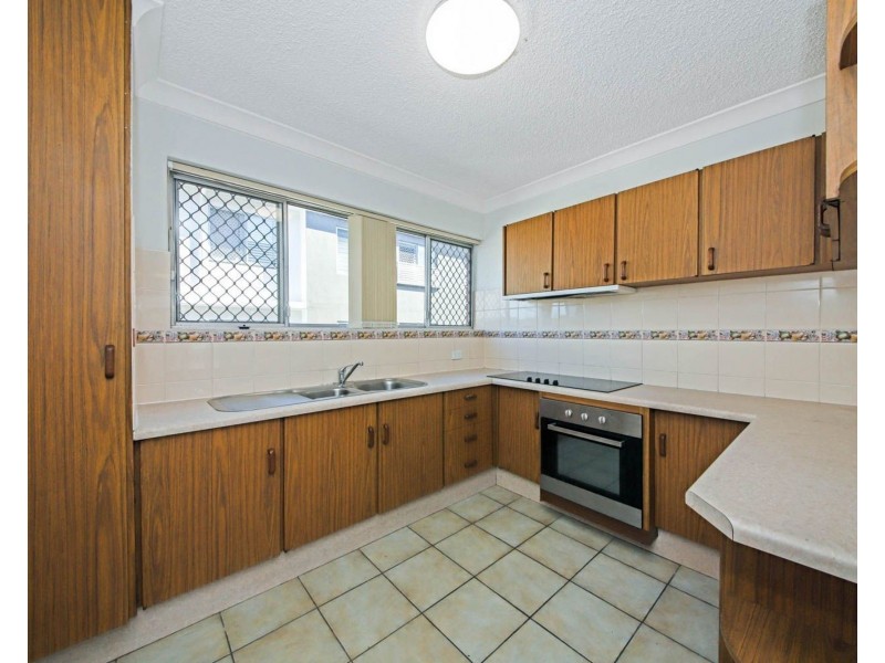 1/68 Pembroke Street, Coorparoo QLD 4151