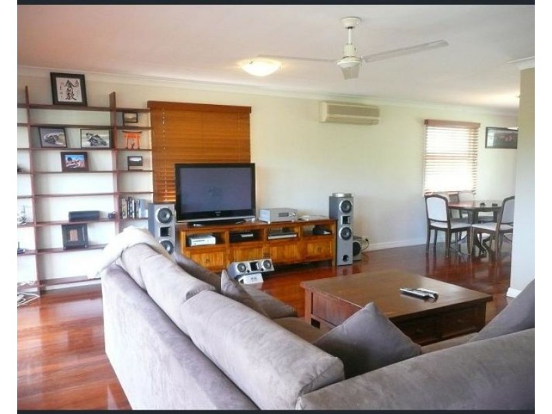 14 Oberon Street, Morningside QLD 4170