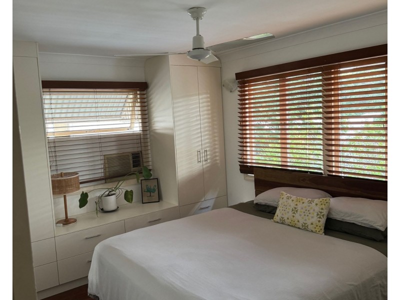 14 Oberon Street, Morningside QLD 4170