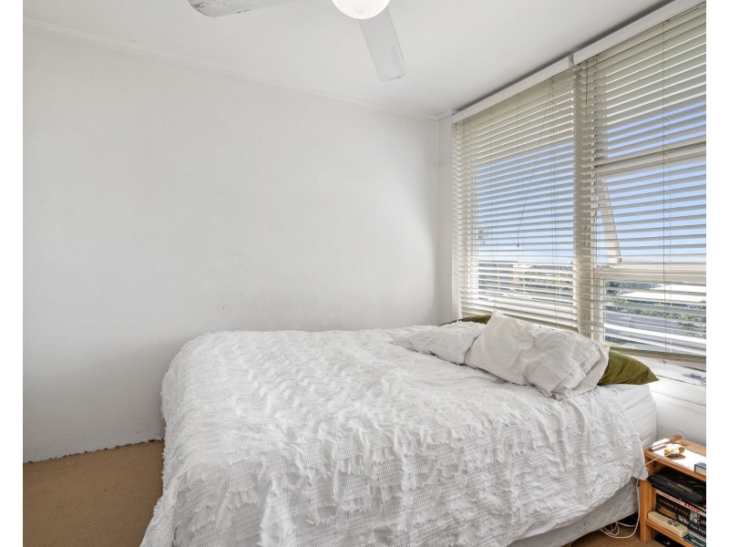 4/241 Cavendish Road, Coorparoo QLD 4151