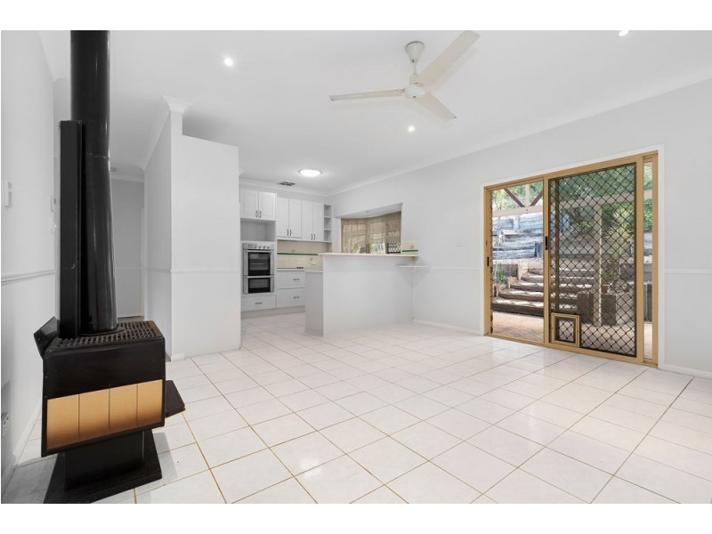 8 Tangadee Court, Shailer Park QLD 4128