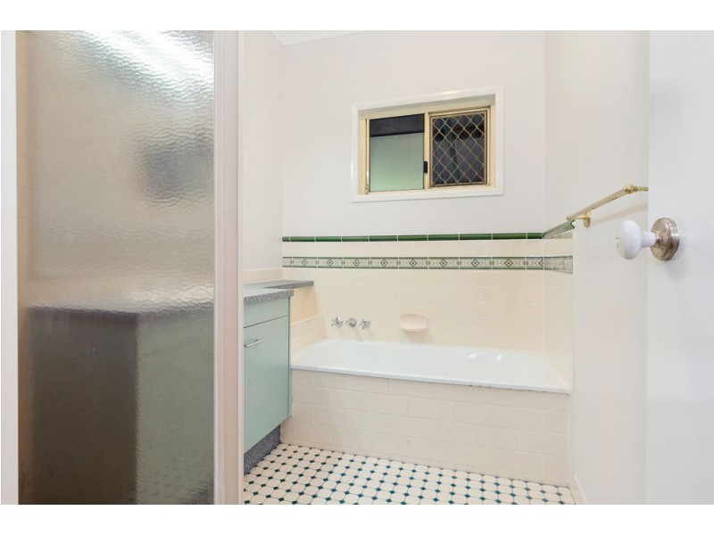 8 Tangadee Court, Shailer Park QLD 4128