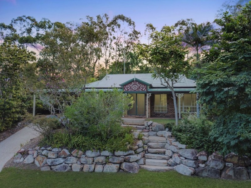 8 Tangadee Court, Shailer Park QLD 4128