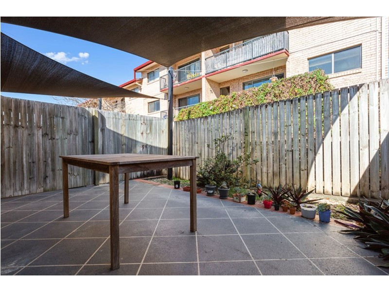 1/33 Derby Street, Coorparoo QLD 4151