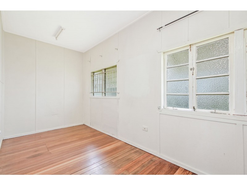 95 Railway Parade, Norman Park QLD 4170