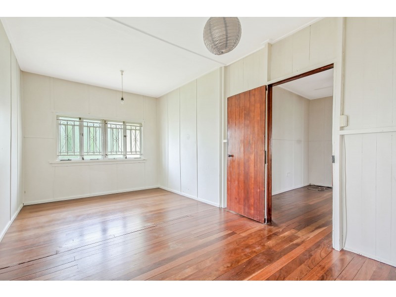 95 Railway Parade, Norman Park QLD 4170