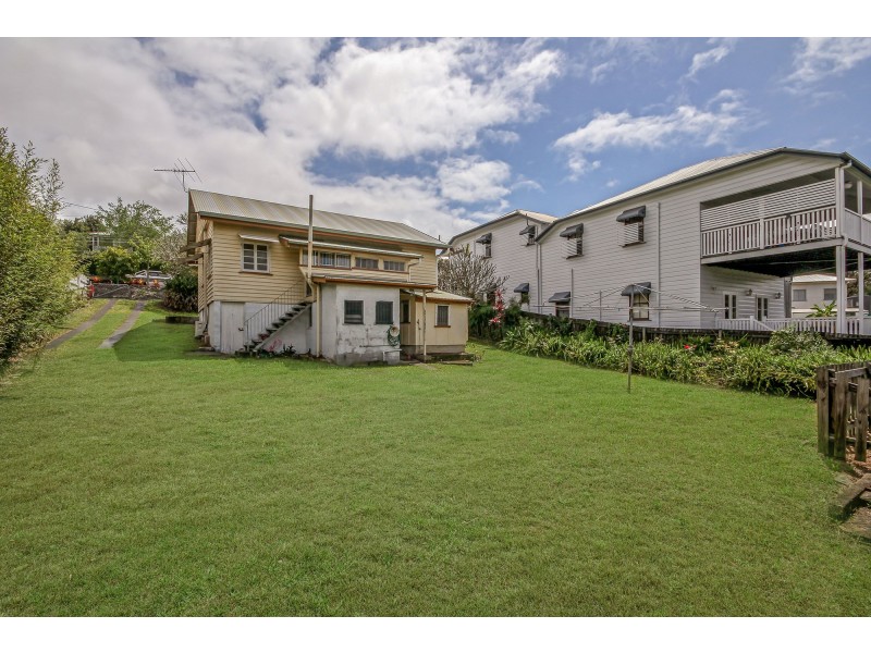 95 Railway Parade, Norman Park QLD 4170