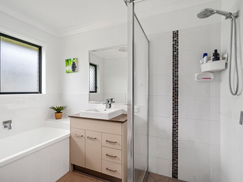 32 Fiddlewood Street, Victoria Point QLD 4165