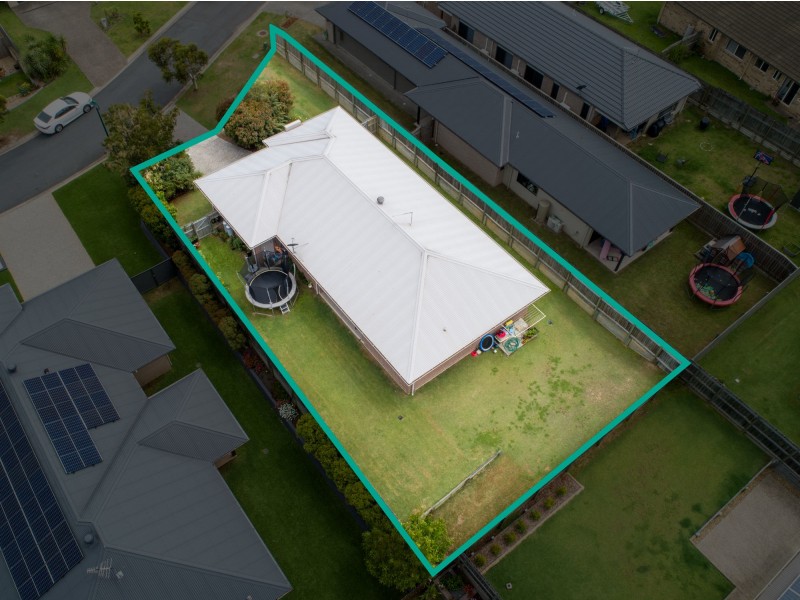 32 Fiddlewood Street, Victoria Point QLD 4165