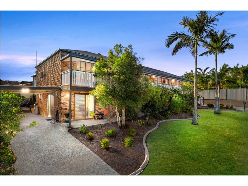 1 Andalucia Court, Wishart QLD 4122