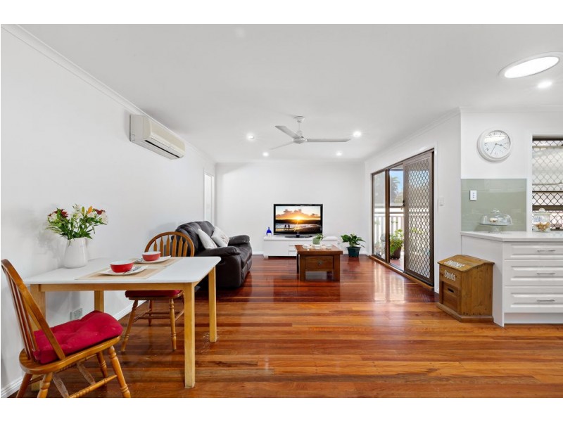 1 Andalucia Court, Wishart QLD 4122