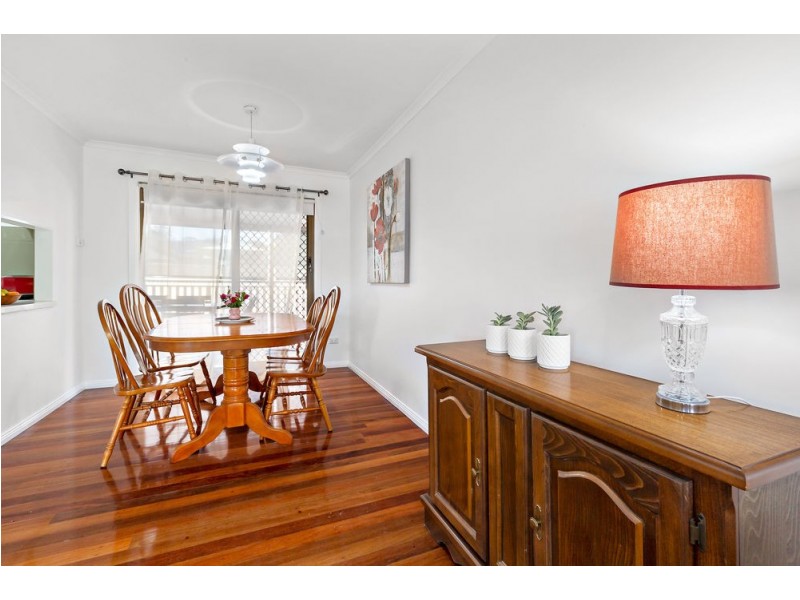 1 Andalucia Court, Wishart QLD 4122