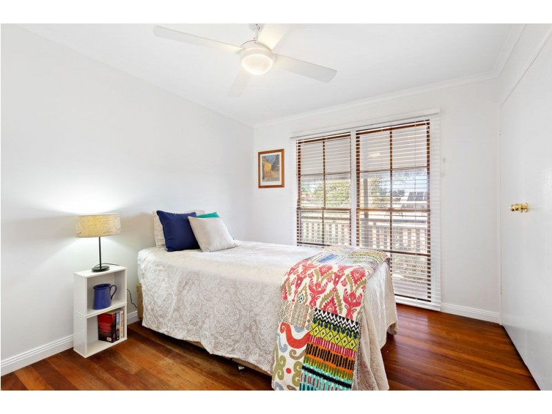 1 Andalucia Court, Wishart QLD 4122